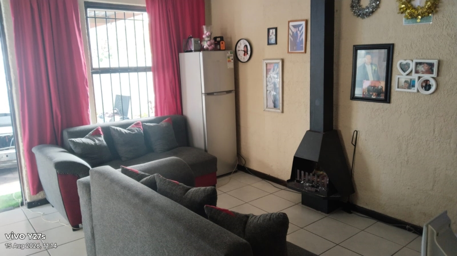 2 Bedroom Property for Sale in Bernadino Heights Western Cape